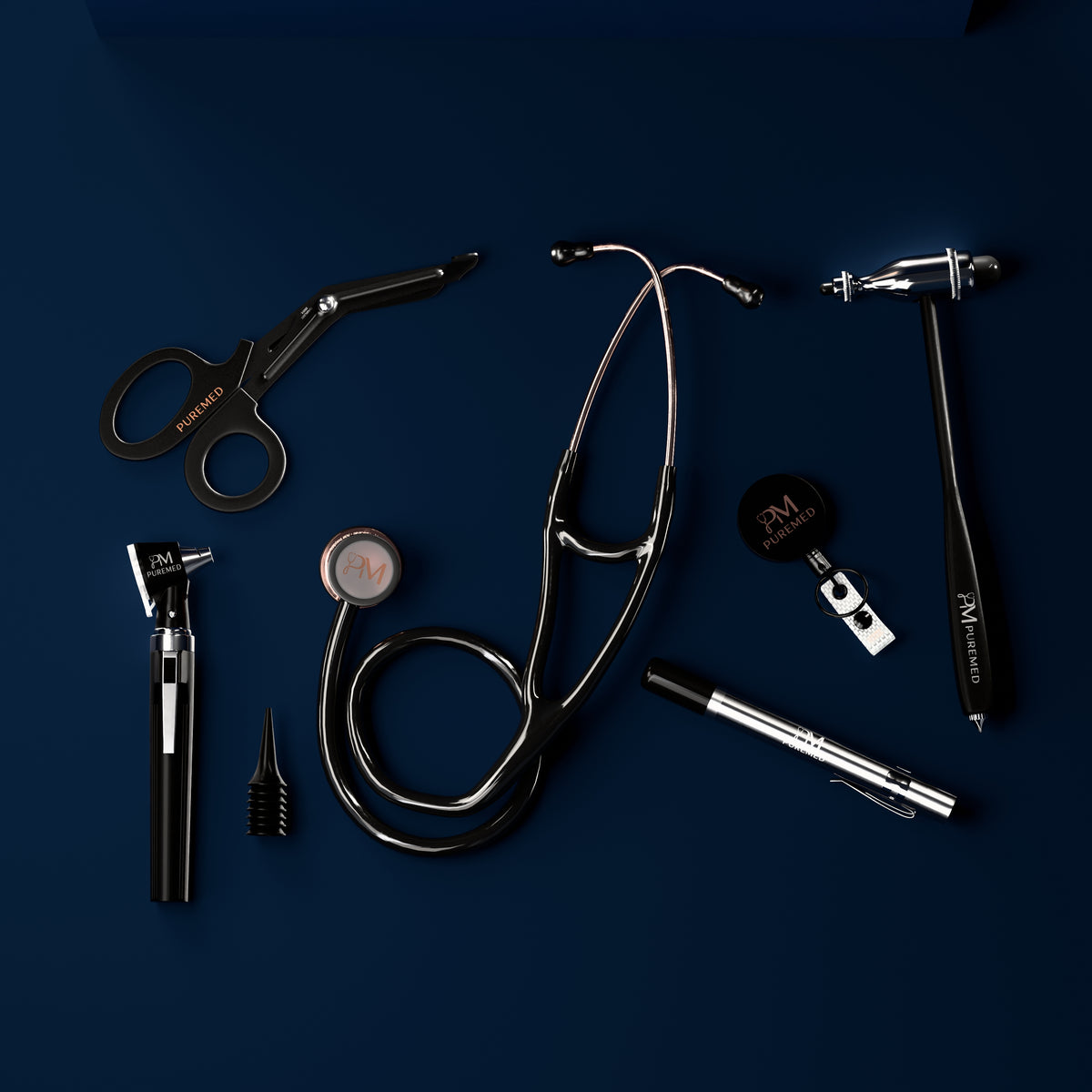 Le coffret PureMed ouvert, les instruments en place